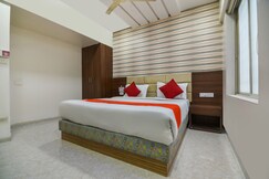 Rooms of Hotel O Sunshine Inn Near Pune Railway Station