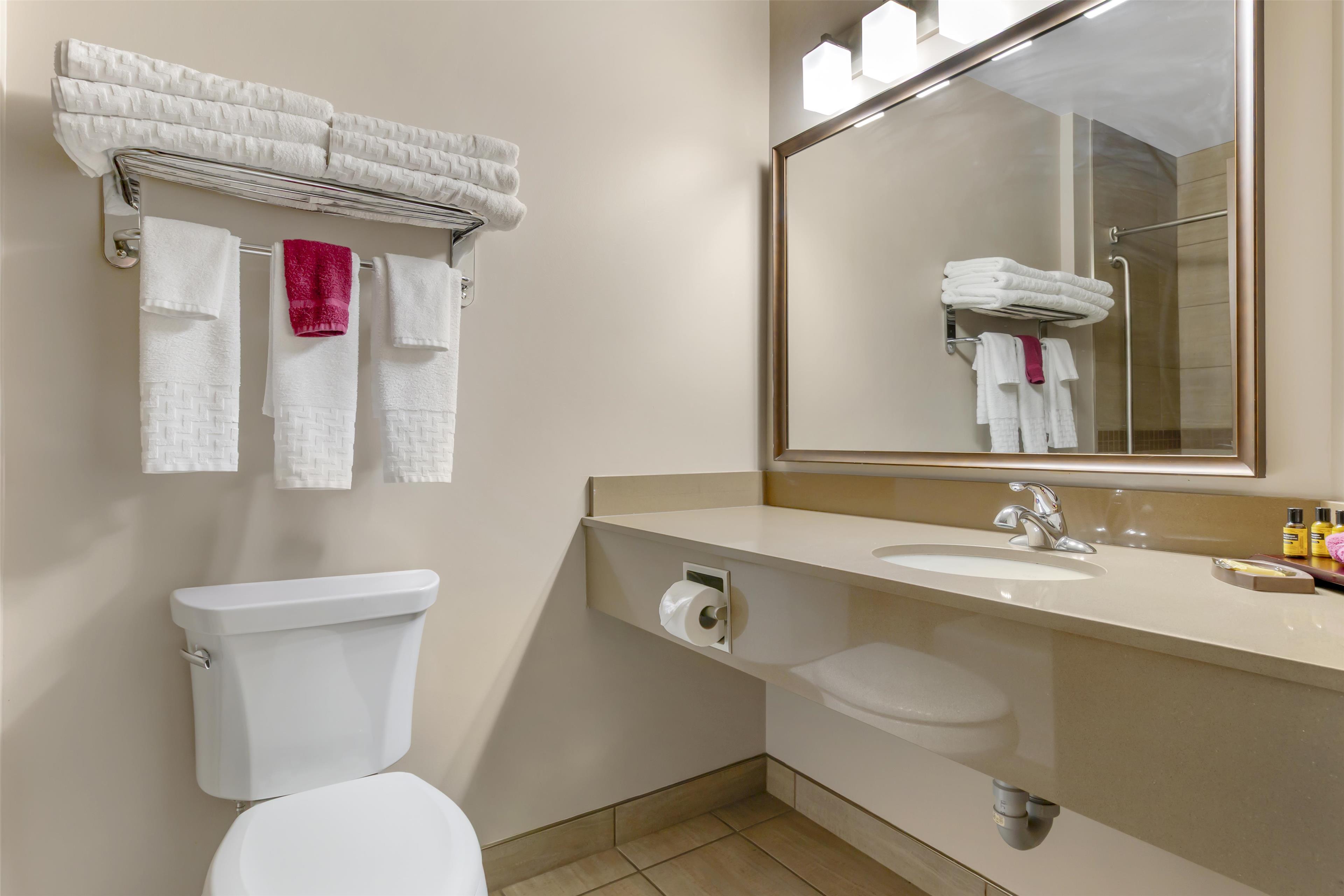 Best Western Plus Winnipeg West - Tap to explore photos