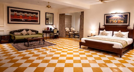 Brahma Niwas- Best Lake View Hotel in Udaipur Room Type - Heritage Master Suite with Bathtub