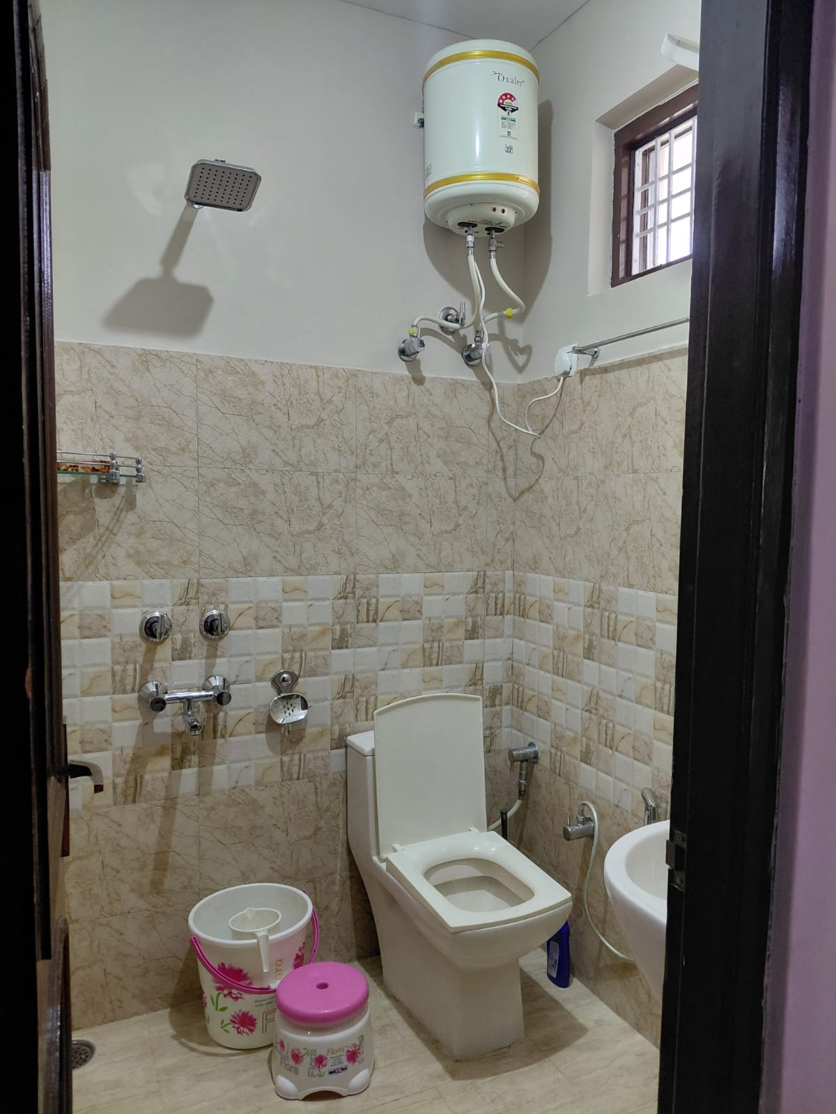 The Blessings Home Stay - Tap to explore photos