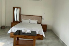 SPOT ON Golden Eagle Residency