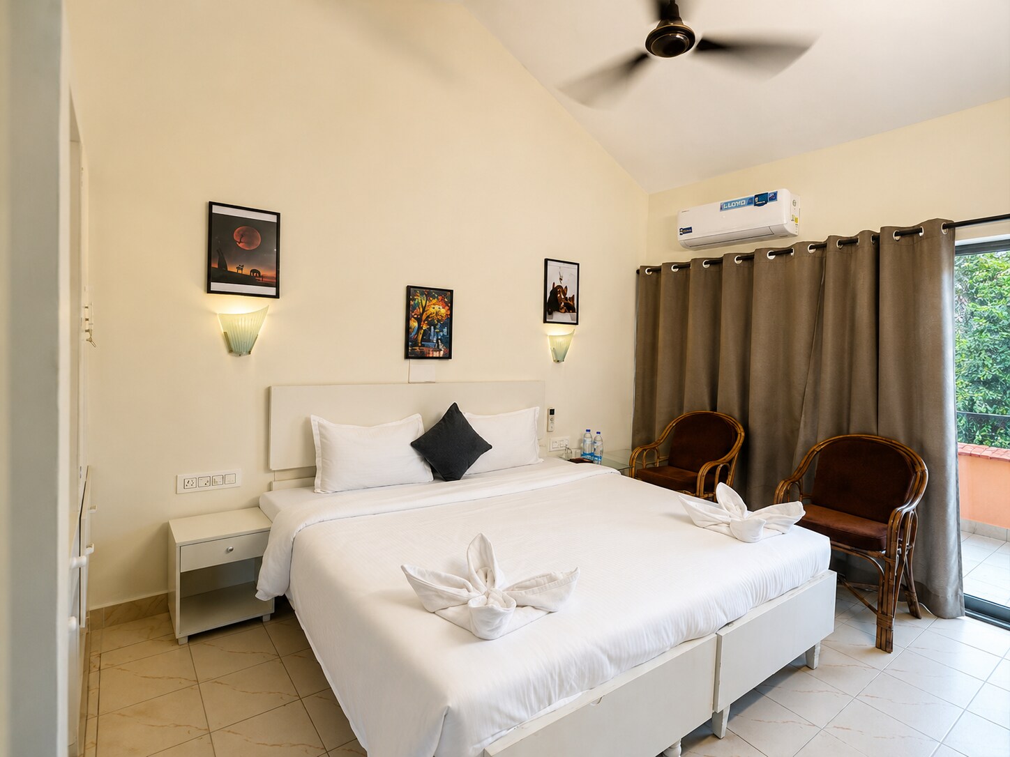 Holiday Beach Resort in Candolim - Tap to explore photos