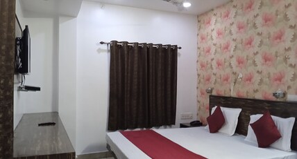 Hotel Kanha Inn Room Type - Superior Triple Bed Ac Room, Free High Speed Wifi Hotel Kanha Inn Room Type - Superior Triple Bed Ac Room, Free High Speed Wifi