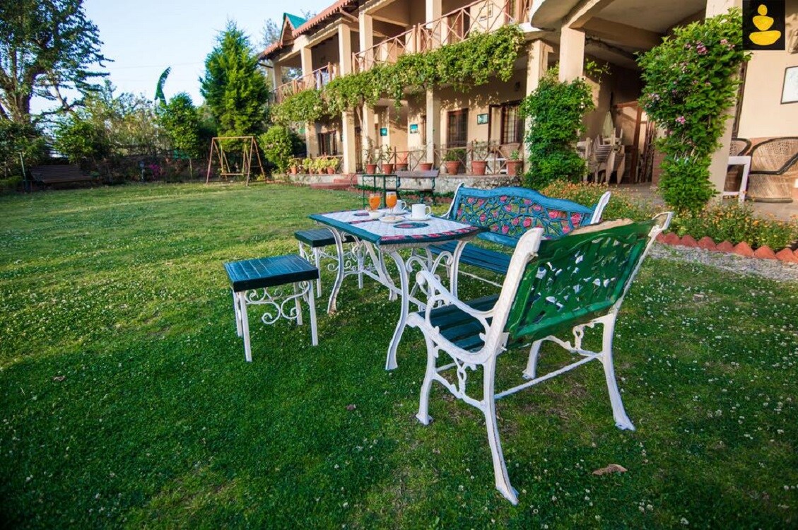 LivingStone Hideaway Homes - Tap to explore photos