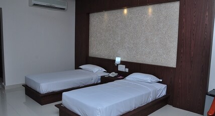 Boon Inn Room Type - AC Suite Room