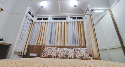 Insara Cottage Room Type - Queen Bedroom 3