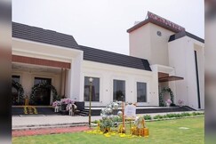 Hotel MG Grand Inn