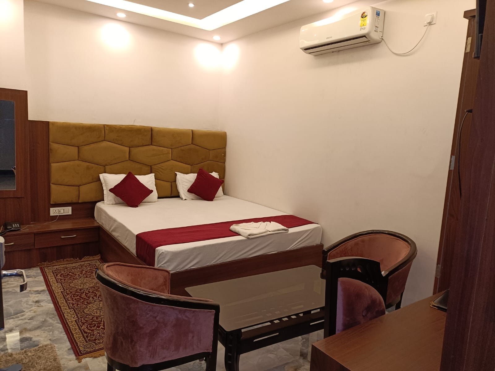 HOTEL GRAND MAURYA - Tap to explore photos