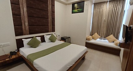 Hotel Singh Residency Room Type - AC Deluxe Room Hotel Singh Residency Room Type - AC Deluxe Room