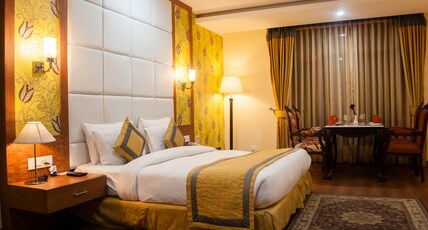 Hotel Southgate Shimla Room Type - Super Deluxe Room(All room size and rooms are different to each)