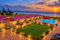 Photos of LLOYDS BEACH RESORT