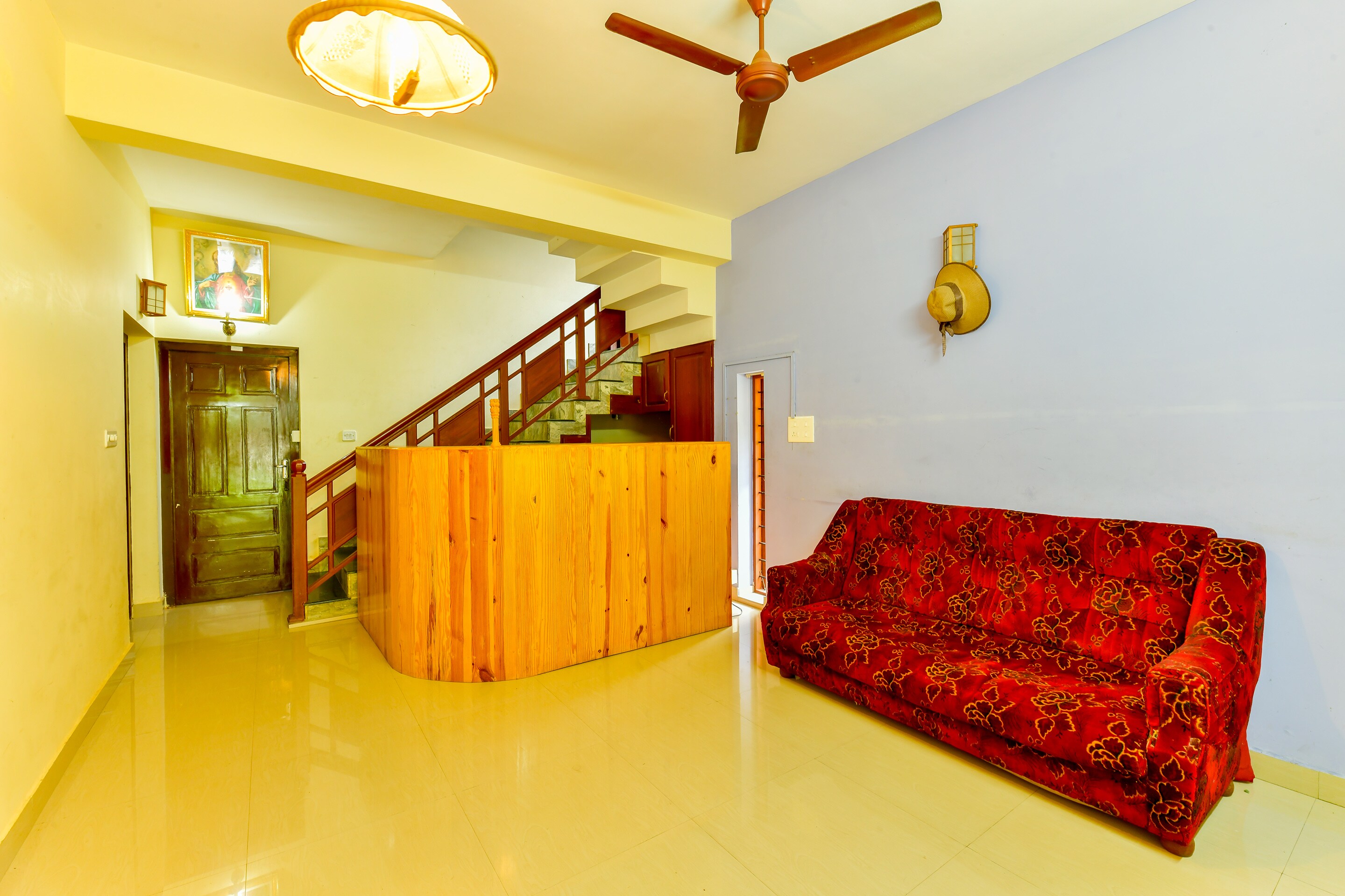 Lake Castle Alleppey Villa - Tap to explore photos