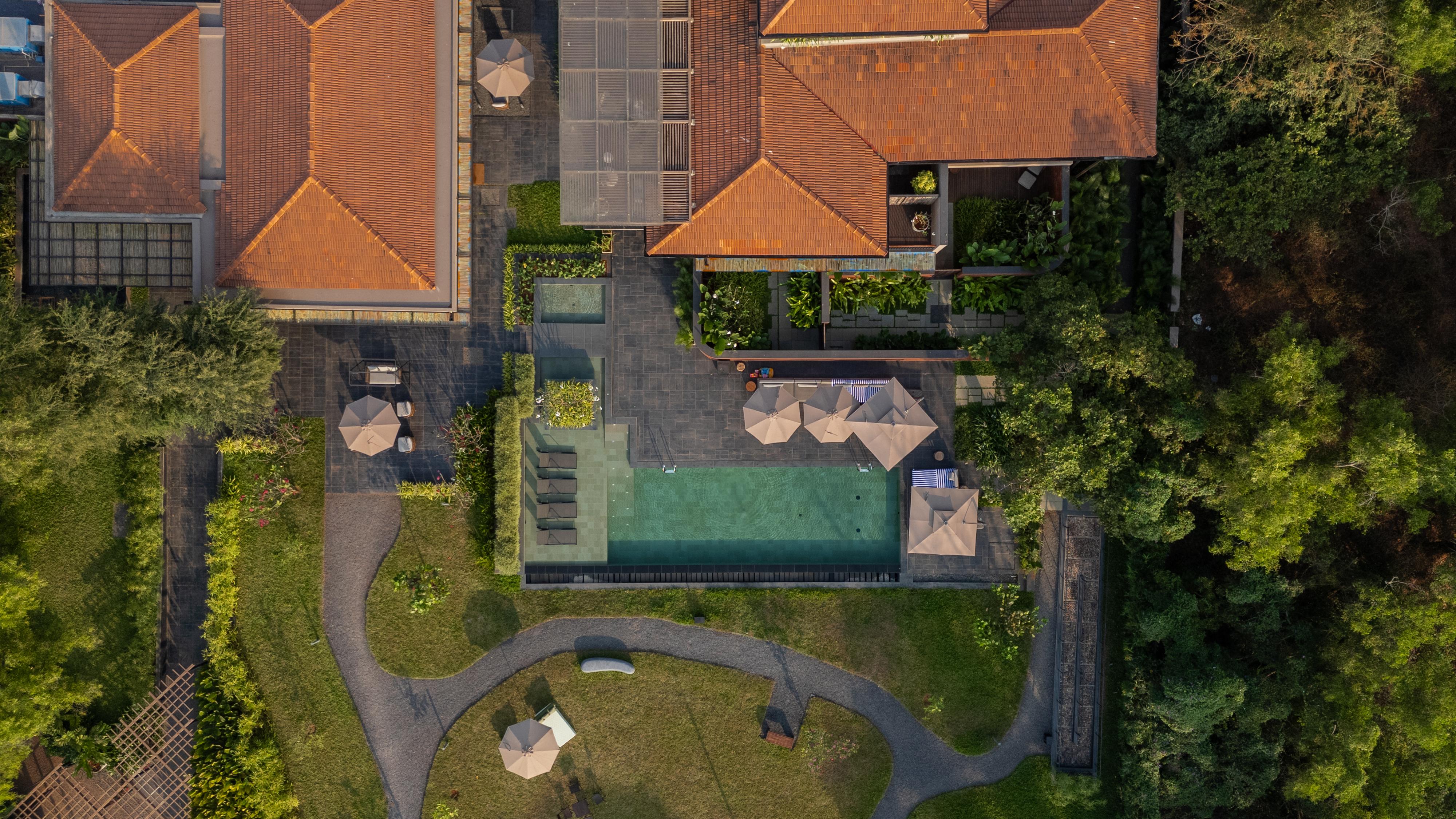 Amaraanth - Redefining Luxury - Tap to explore photos