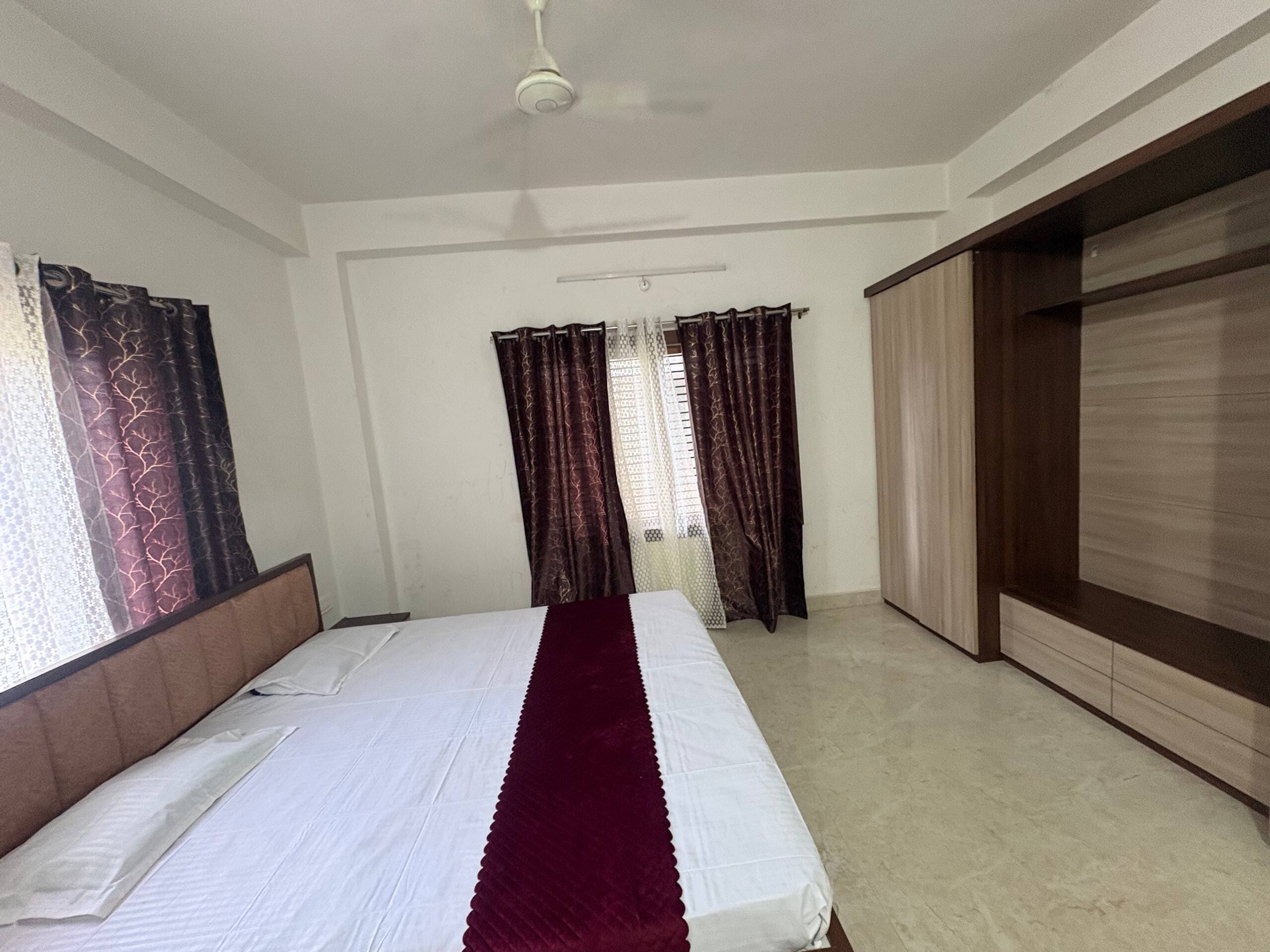 3bhk flat next to Siliguri city centre - Tap to explore photos