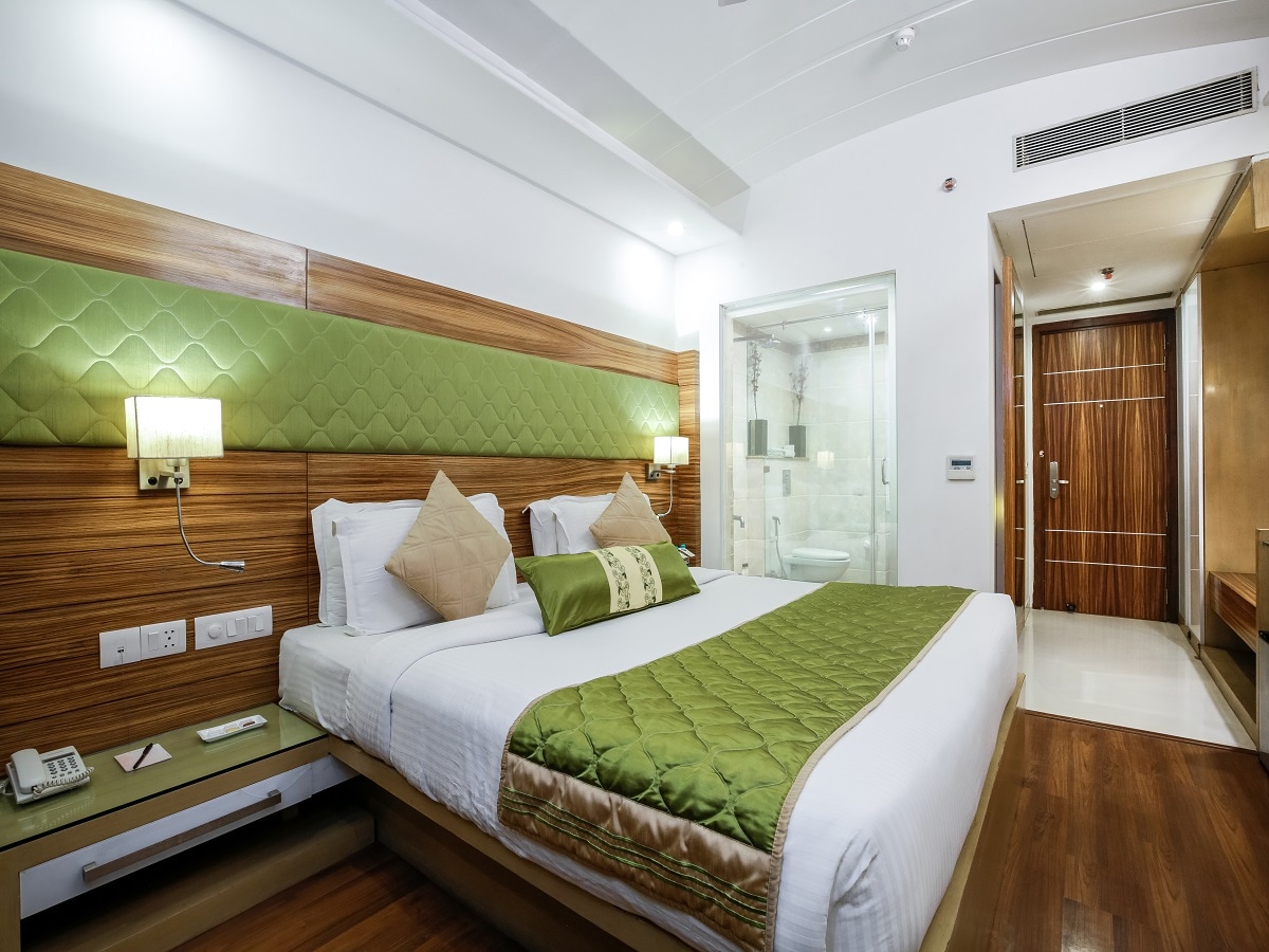 Rosewood Apartment Hotel - Tap to explore photos