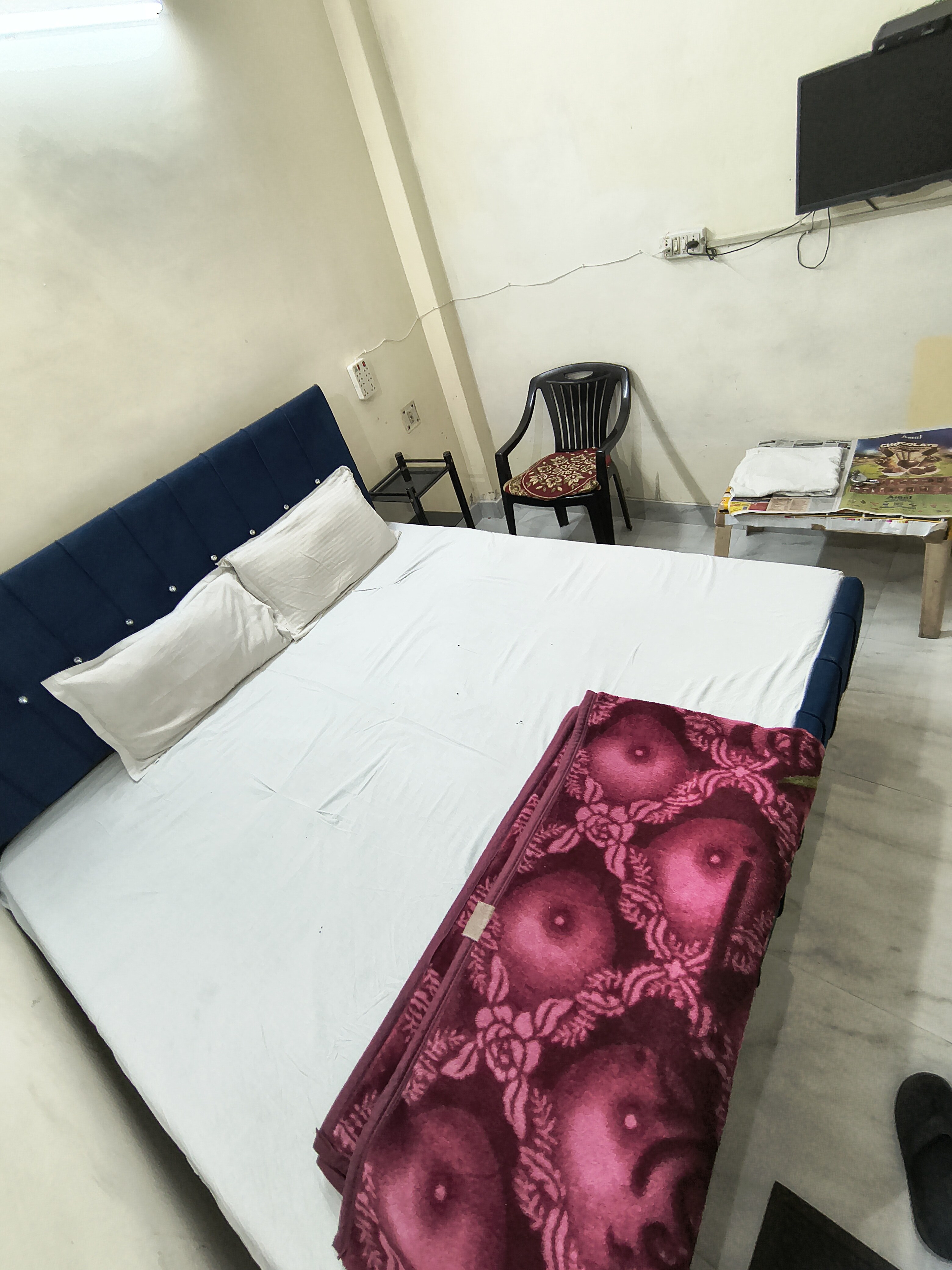 Royal Palace Inn Homestay - Tap to explore photos