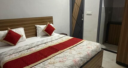 Amrit bela Room Type - Deluxe room 