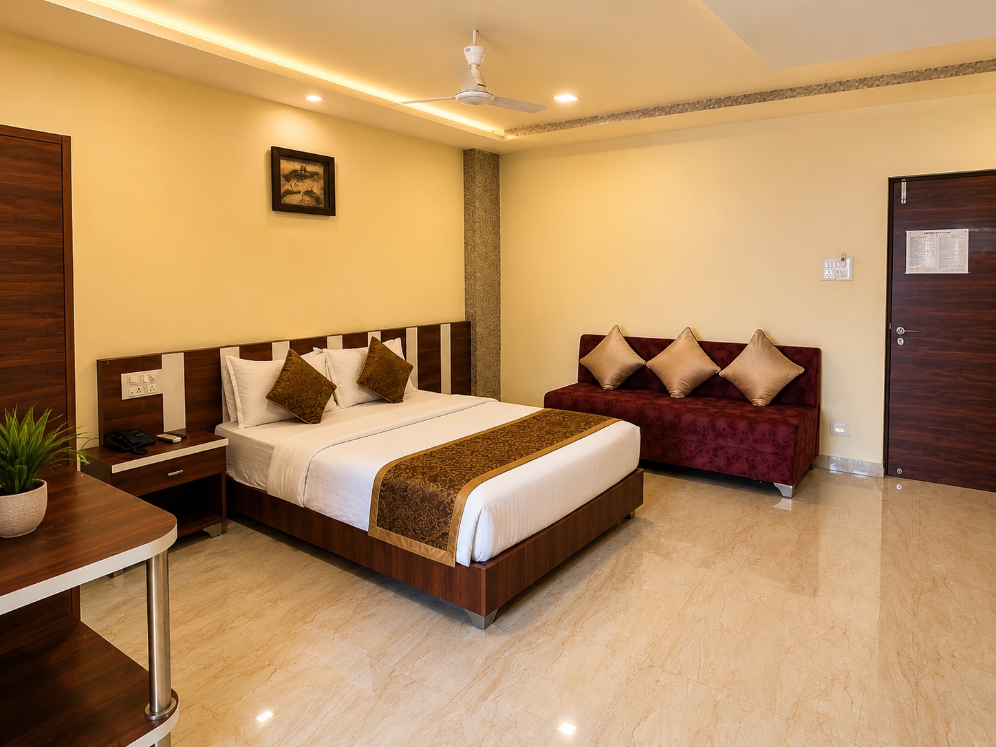 Hotel Manik - Tap to explore photos