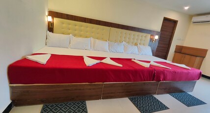 HOTEL COMFORT Room Type - Six Bed Room