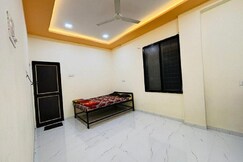 Martand Bhaktniwas & Lodging