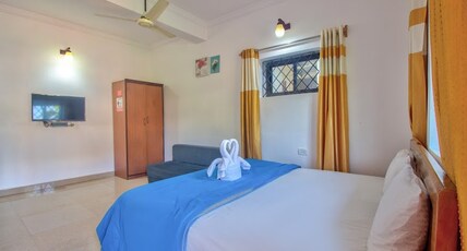 Rosy Guest House since 1989 Room Type - Deluxe Family Room for Friends & Groups