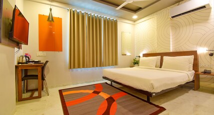 FabHotel Manomay Homes - Nr. Manish Nagar Room Type - Deluxe Room