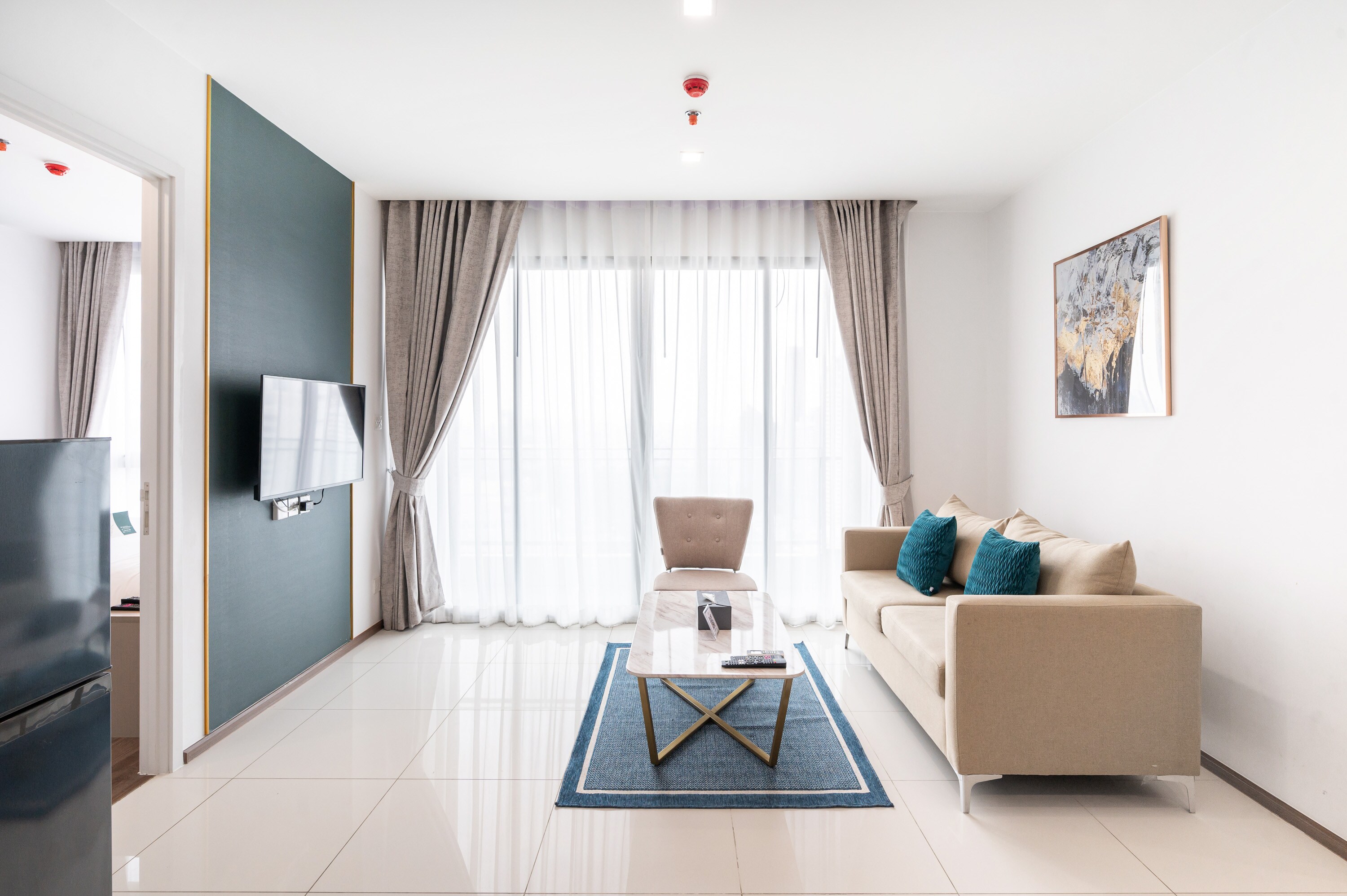The Rich Residences Sukhumvit - Tap to explore photos
