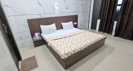 RV Grand Guest House Room Type - Bedroom 21