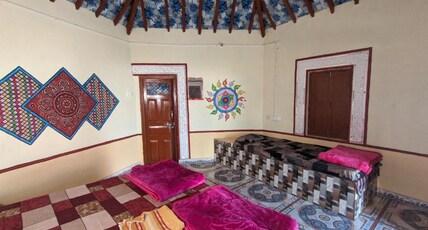 Moon HomeStay Room Type - Traditional Hut - Kacchi Bunga - Triple Occupancy
