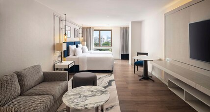 Radisson Hotel Chateau De Bangkok Room Type - Junior Suite