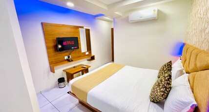 HOTEL AVENUE PLAZA Room Type - Deluxe Room