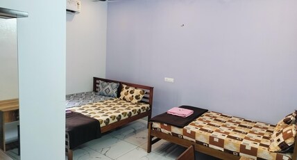 Canan suites tourist home Room Type - Deluxe room