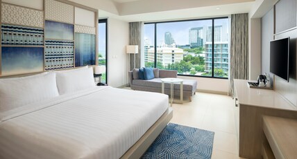 Amari Pattaya Room Type - Deluxe Pool View King