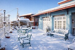 Sansa by the Woods - Manor & Spa