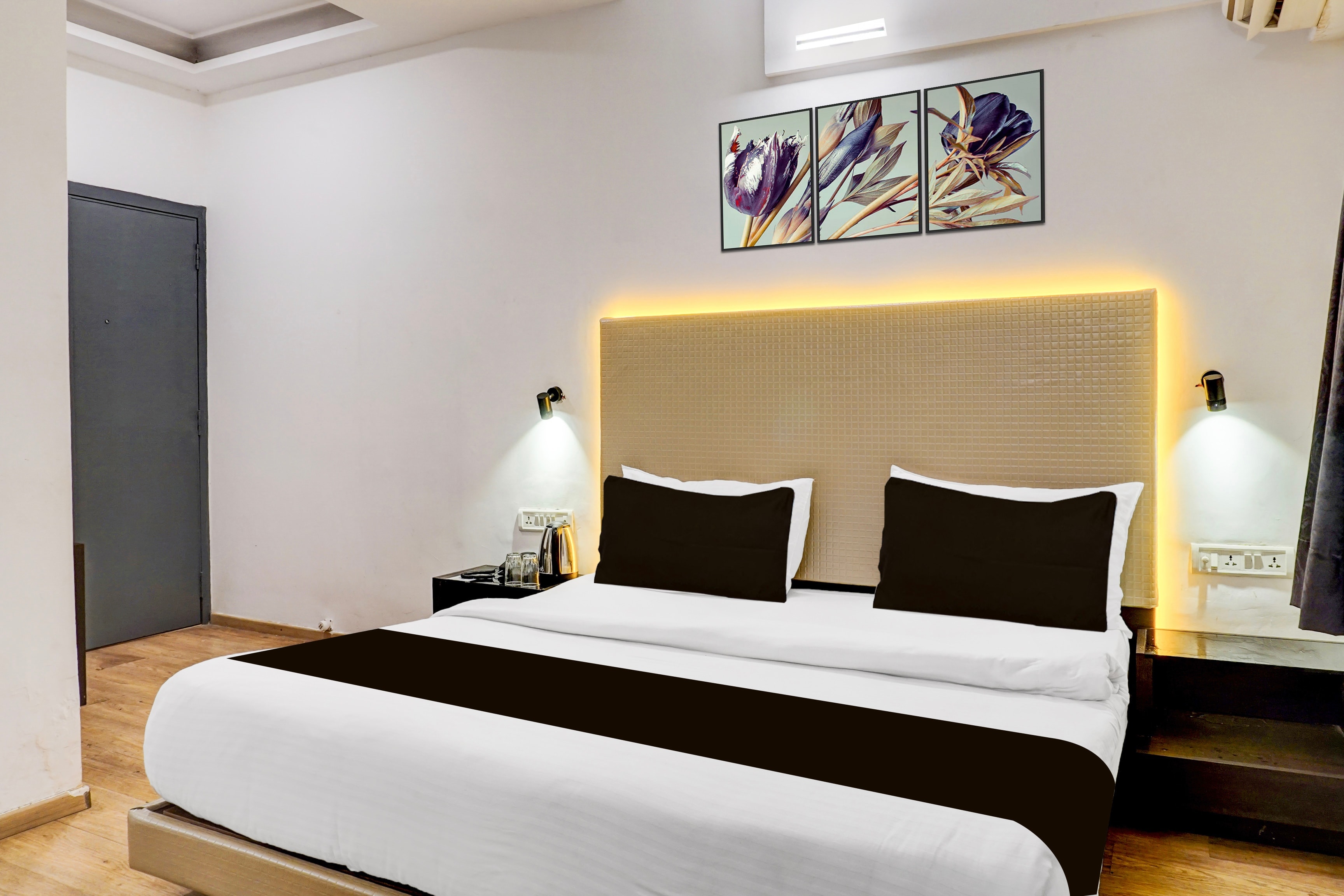 Townhouse Bombay Exhibition Centre Goregaon - Tap to explore photos
