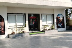 Hotel Kashish Garden & Restaurent
