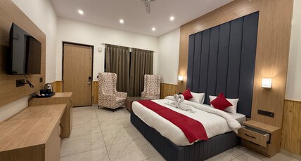 Corbett Wild Flower Resort & Spa by The J D Resort Room Type - The Baagh Jacuzzi Room With Balcony