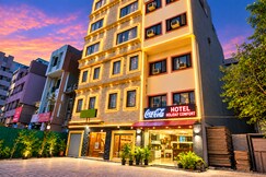 Hotel Holiday Comfort - 800 mts from Jallianwala Bagh