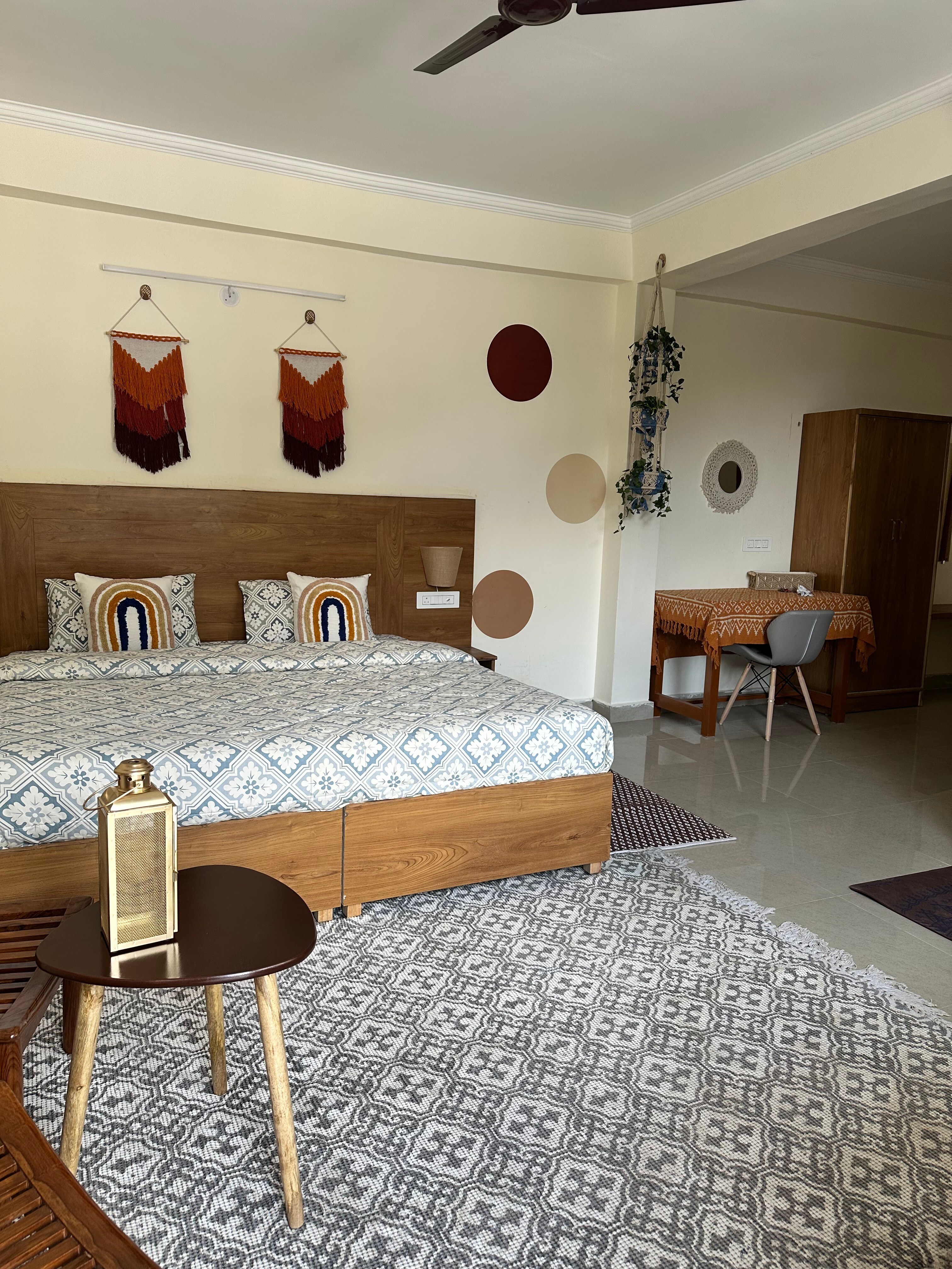 Getaway Stays-Mcleodganj-Dharamkot - Tap to explore photos