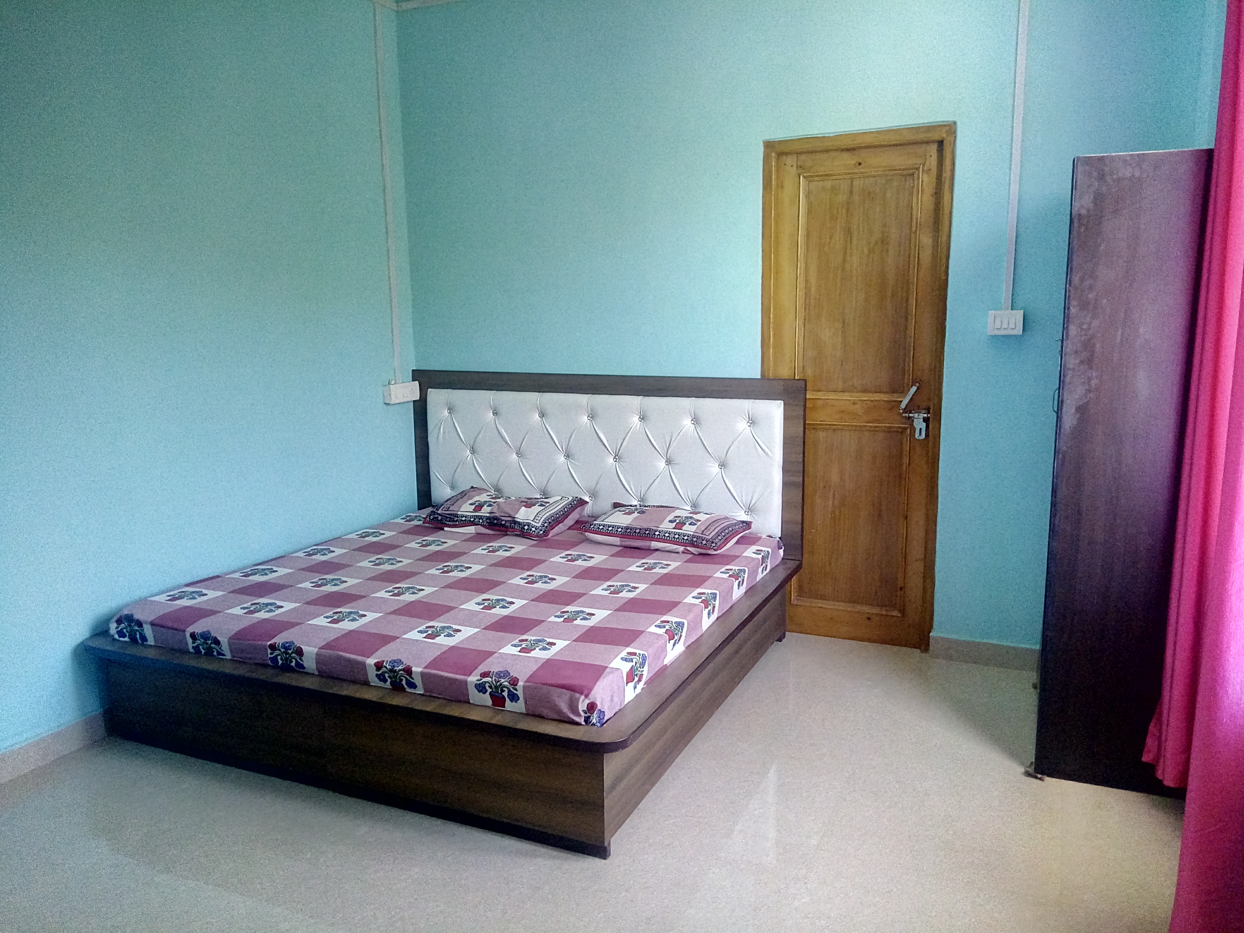 Chamba Highlands Hotel - Tap to explore photos