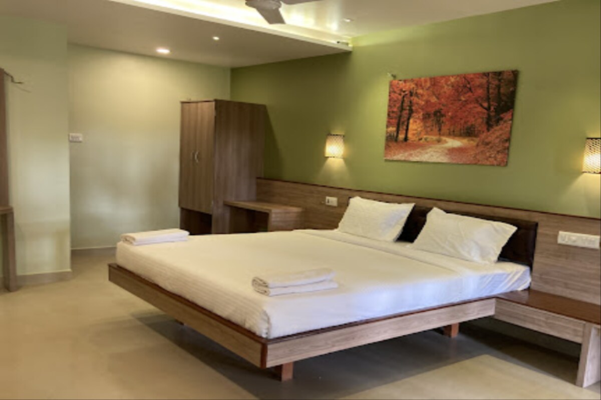 HOTEL LEVINO - Tap to explore photos