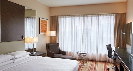 Courtyard by Marriott Mumbai International Airport Room Type - Deluxe King Room