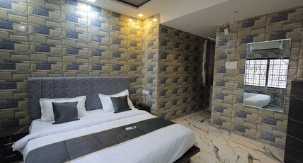Hotel MR Room Type - Deluxe Room