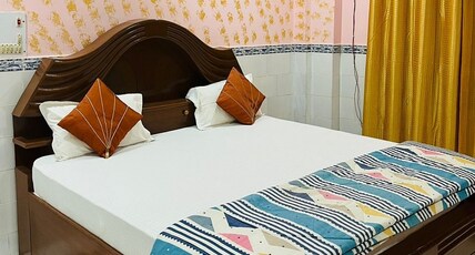 Ganpati Hotel Lucknow Room Type - Standard Room