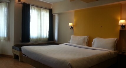 DARSHAN HOTEL OOTY Room Type - Executive (Non-view)