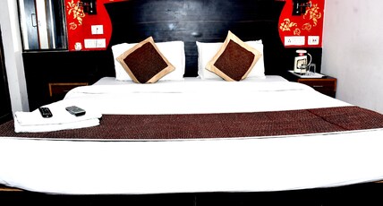 Rajmora Marit Hotel Agra Room Type - 1 Bedroom Family with Air Conditioning
