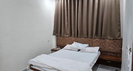 Hotel Shree Shyam Palace Room Type - Executive 