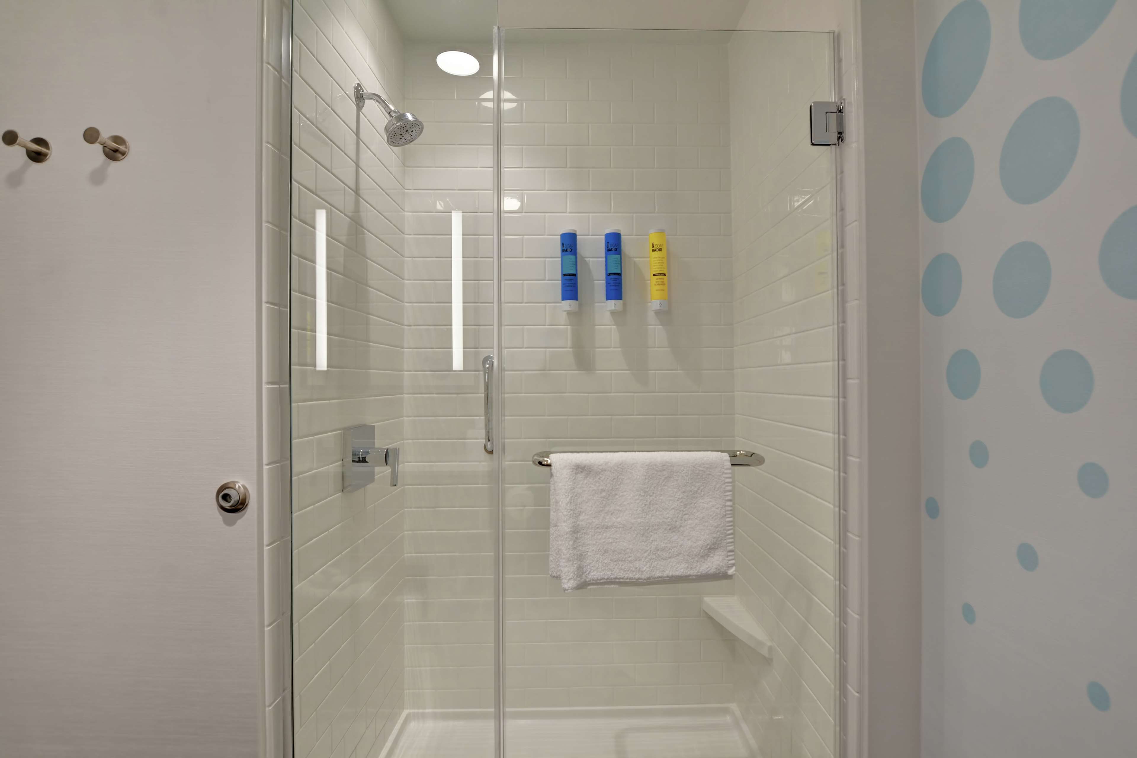 Tru by Hilton Idaho Falls - Tap to explore photos