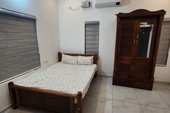 Spacious 5 BHK Luxury Stay