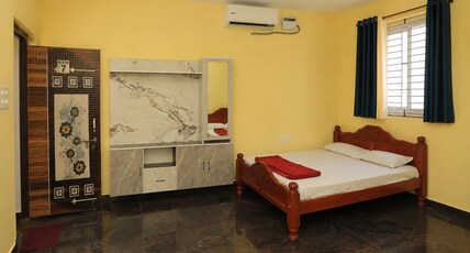 CPM Royal Palace Room Type - AC Deluxe Room